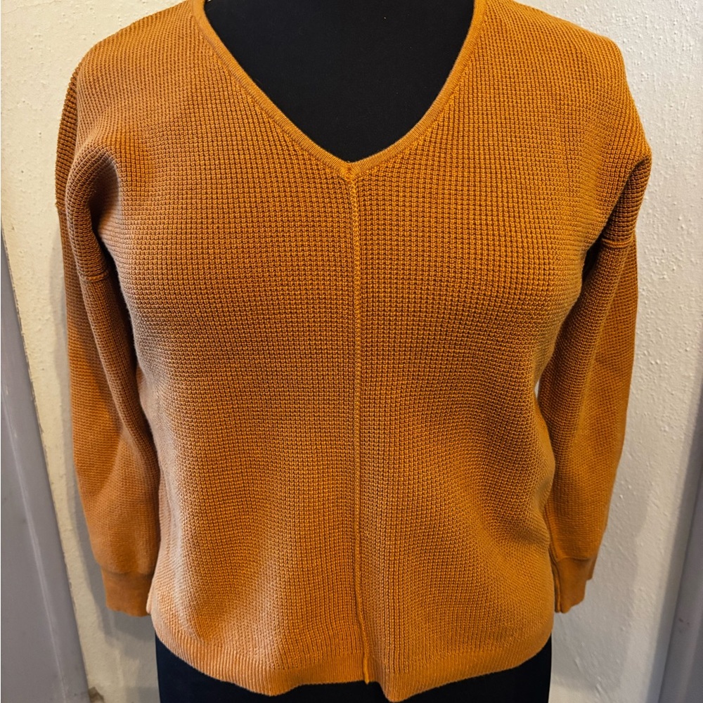 New with Tags Women’s SzM Sweater